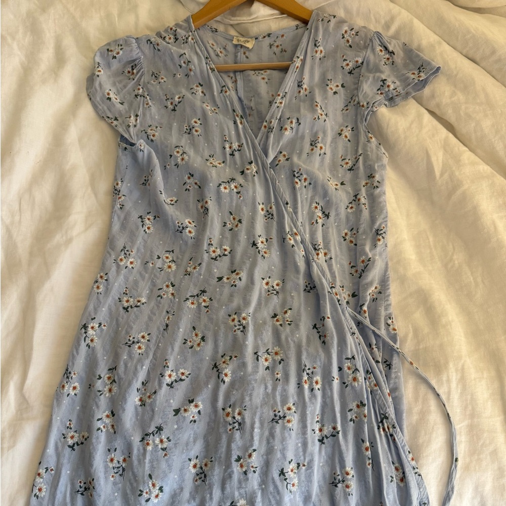 J Galt - Brandy Melville Blue Daisy wrap dress